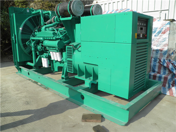 巴青发电车出租-柴油发电机散热器怎样散热