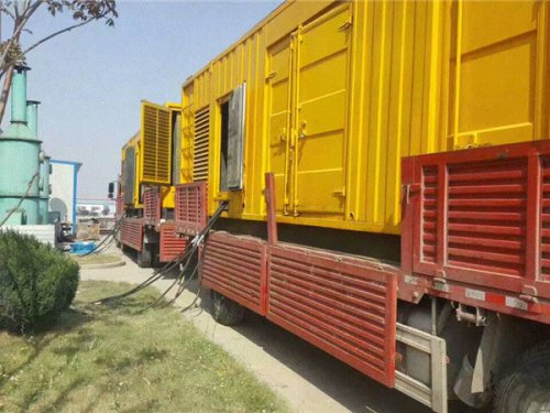 巴青发电机出租如何根据燃油压力判断燃油系统是否存在故障？