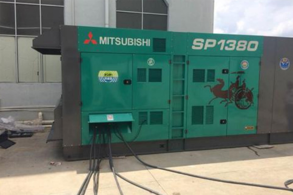 巴青为什么有些柴油发电机组的输出电压可以调节？