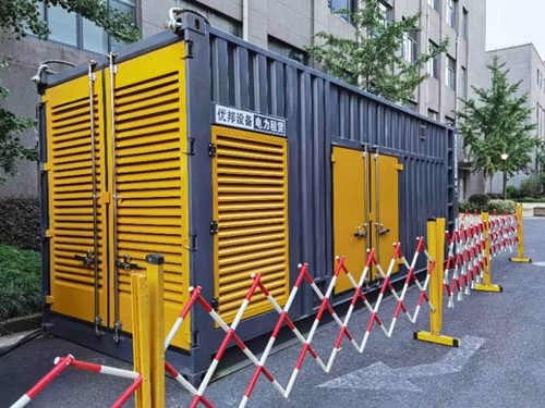 巴青如何使用转速表检查发动机的转速？