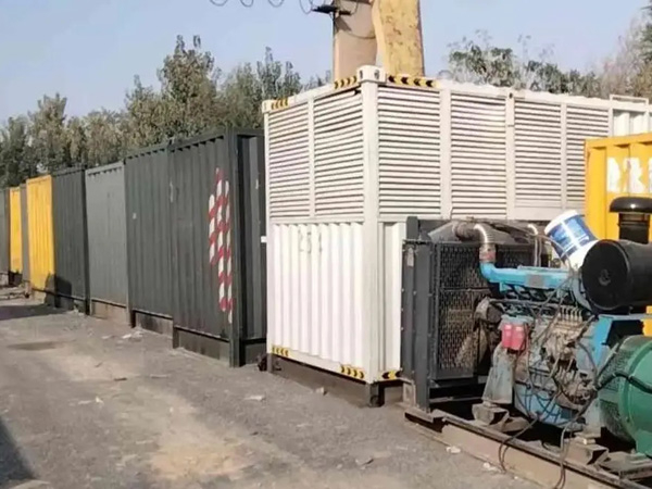 巴青200KW柴油发电机机组每小时油耗是多少？